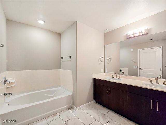 8255 Las Vegas Boulevard 1213, Las Vegas, NV 89123