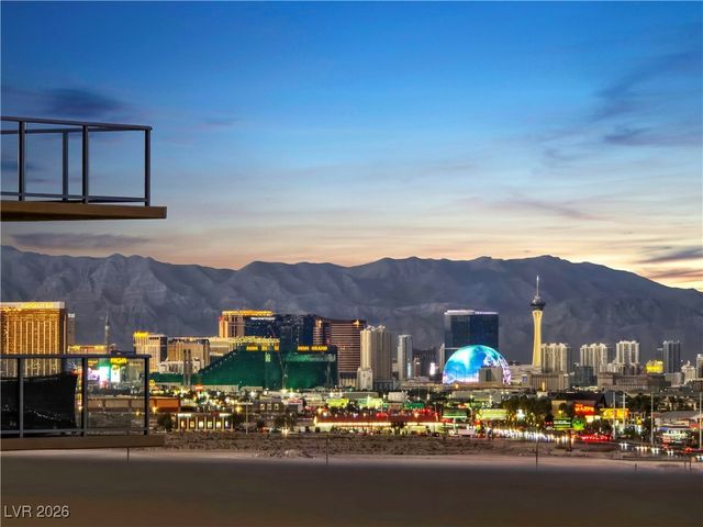 8255 Las Vegas Boulevard 1213, Las Vegas, NV 89123