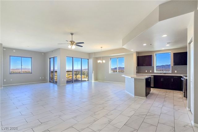 8255 Las Vegas Boulevard 1213, Las Vegas, NV 89123