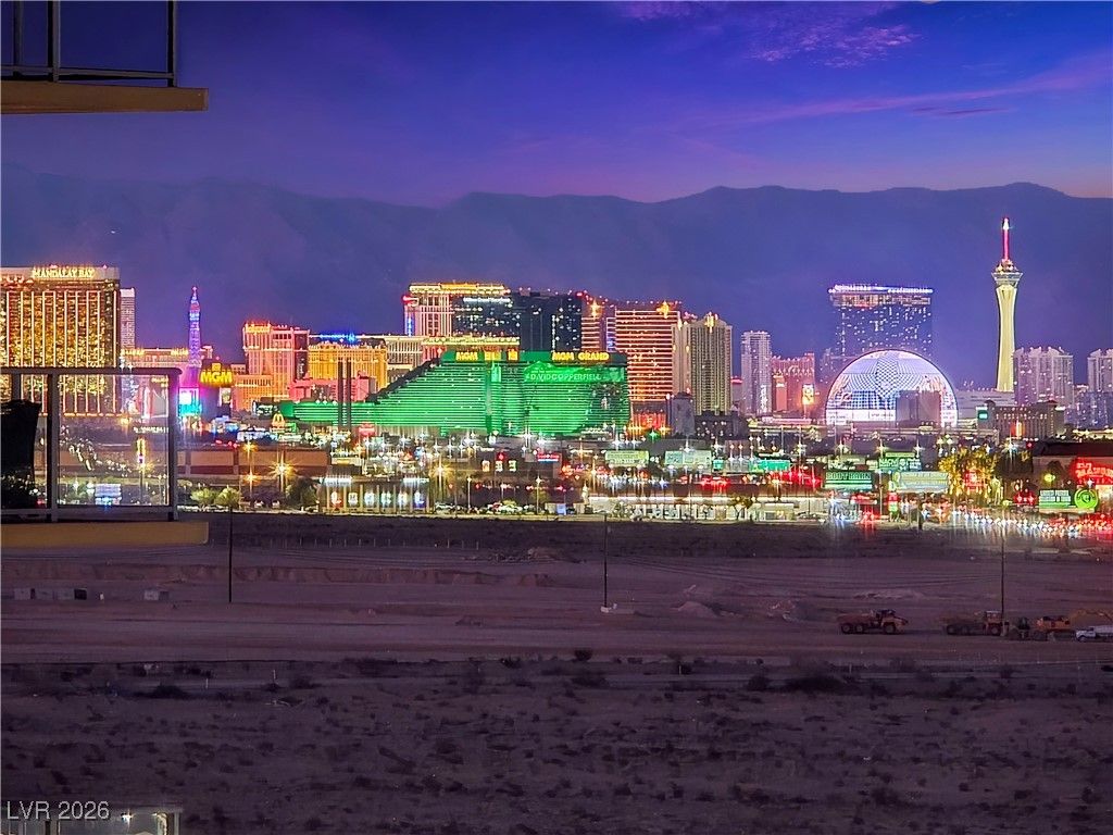 8255 Las Vegas Boulevard 1213, Las Vegas, NV 89123