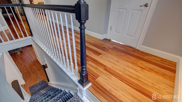 39 Joyce Place, Sayreville, NJ 08859