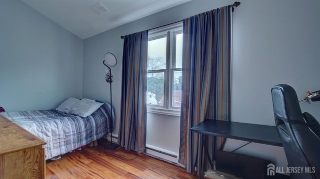 39 Joyce Place, Sayreville, NJ 08859