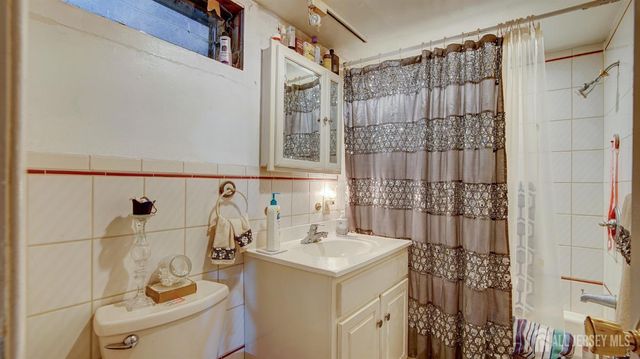 39 Joyce Place, Sayreville, NJ 08859