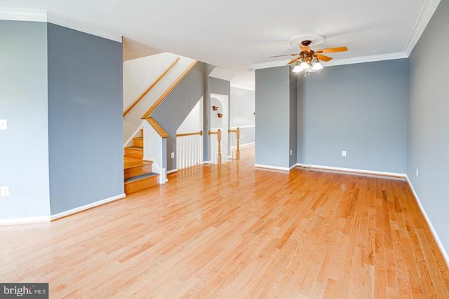 938 HERONS RUN LN, Woodbridge, VA 22191