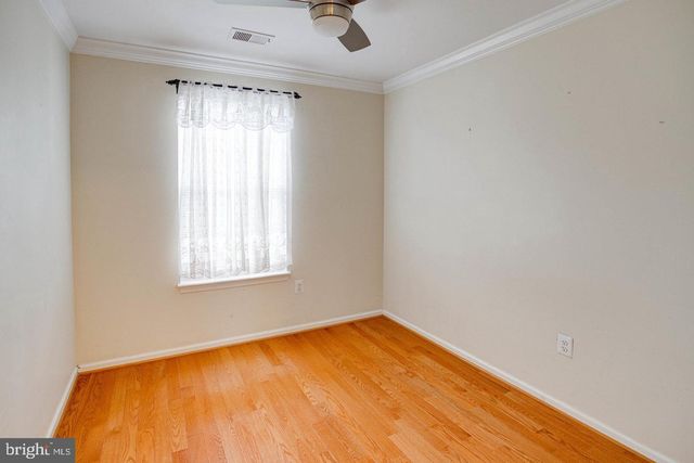 938 HERONS RUN LN, Woodbridge, VA 22191