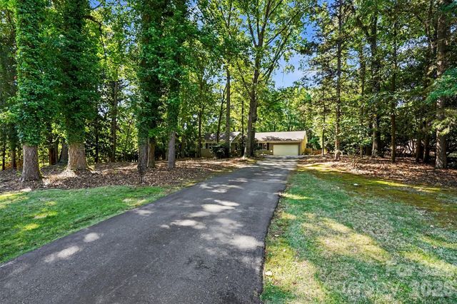 4400 Bellwood Lane, Charlotte, NC 28270