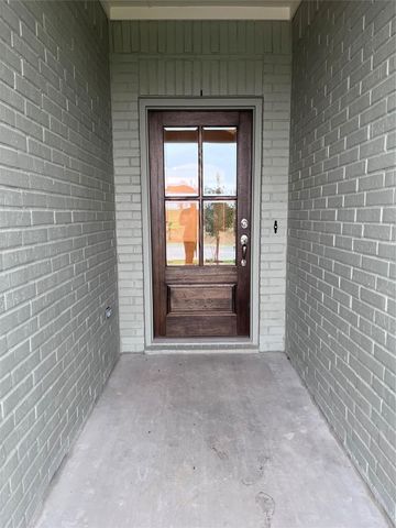 8244 Tomcat Trail, Godley, TX 76044