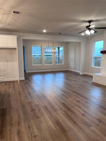 8244 Tomcat Trail, Godley, TX 76044