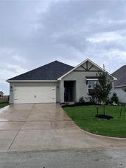 8244 Tomcat Trail, Godley, TX 76044