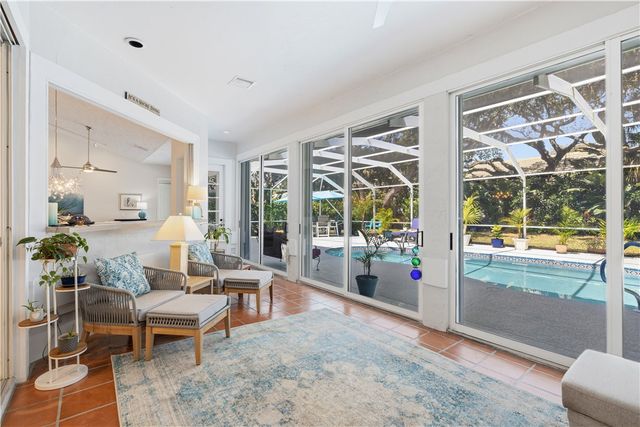 330 Marbrisa Drive, Vero Beach, FL 32963