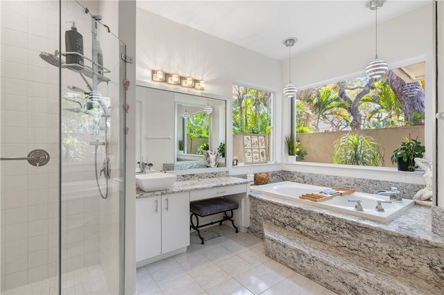 330 Marbrisa Drive, Vero Beach, FL 32963