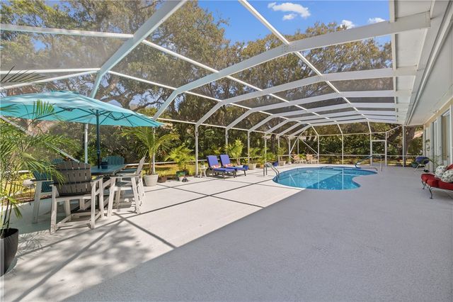 330 Marbrisa Drive, Vero Beach, FL 32963