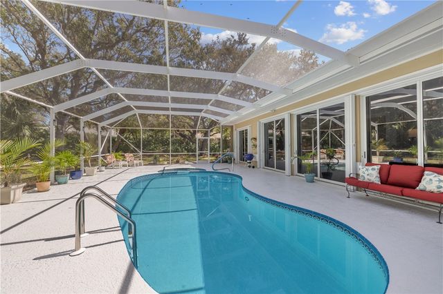 330 Marbrisa Drive, Vero Beach, FL 32963