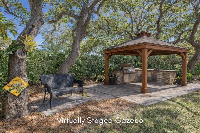 330 Marbrisa Drive, Vero Beach, FL 32963