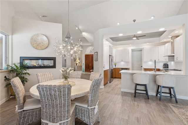 330 Marbrisa Drive, Vero Beach, FL 32963