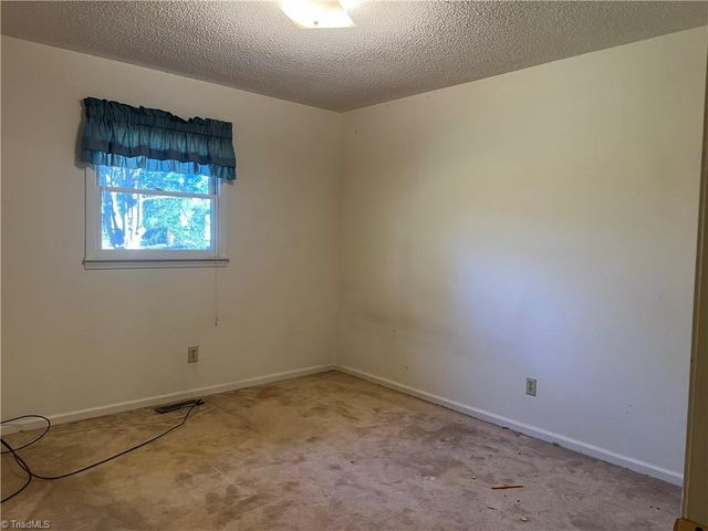 797 Sedge Garden Road, Kernersville, NC 27284