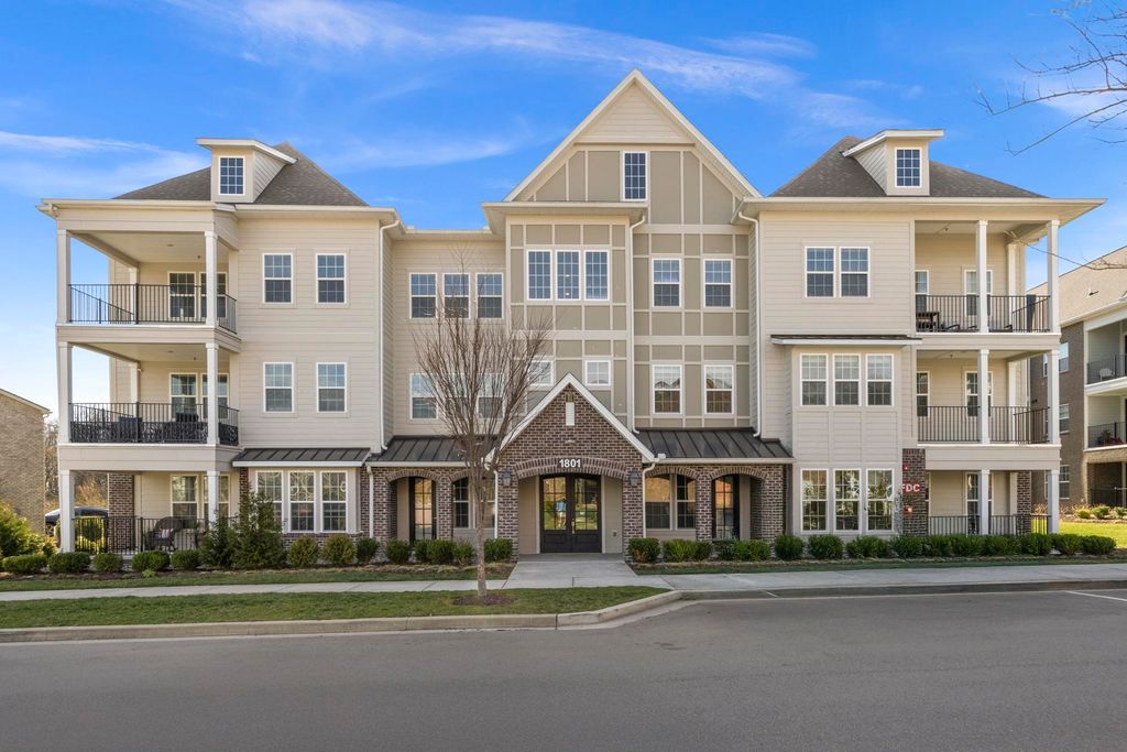 1801 Shadow Green Dr Unit 303, Franklin, TN 37064