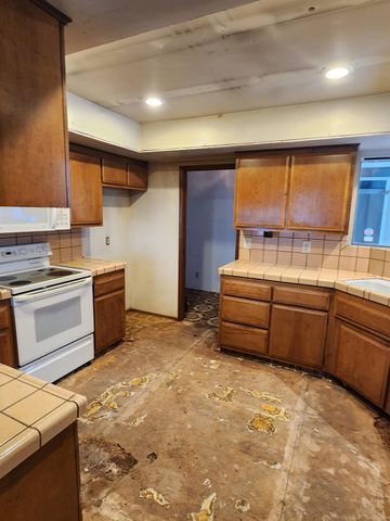 18433 Norlene Way, Grass Valley, CA 95949