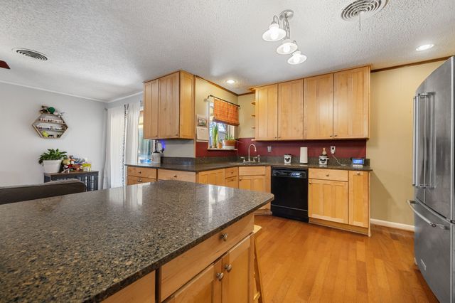 5801 Wessex Avenue, Fort Worth, TX 76133