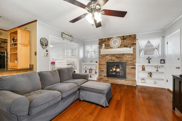 5801 Wessex Avenue, Fort Worth, TX 76133