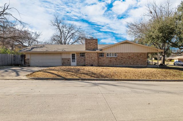 5801 Wessex Avenue, Fort Worth, TX 76133