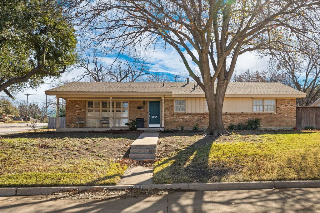 5801 Wessex Avenue, Fort Worth, TX 76133