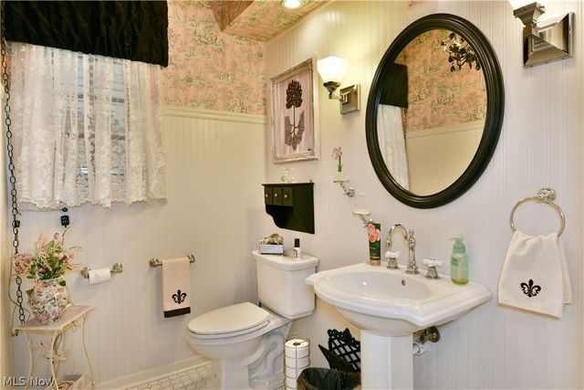 4955 Turkey Run Road, Vienna, OH 44473