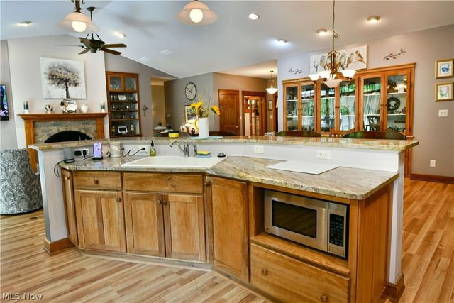 4955 Turkey Run Road, Vienna, OH 44473