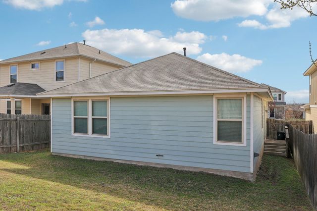 184 Corvid DR, Buda, TX 78610