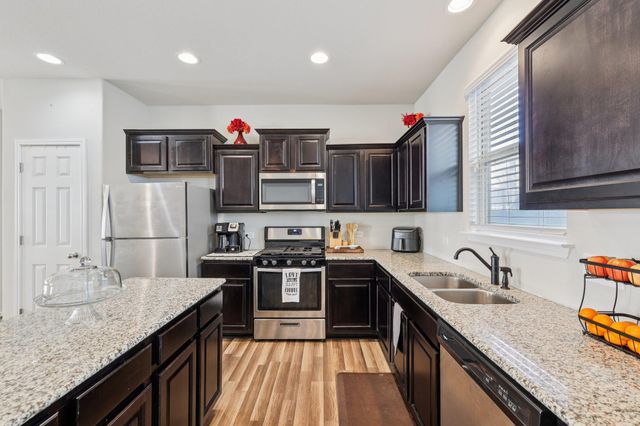 184 Corvid DR, Buda, TX 78610