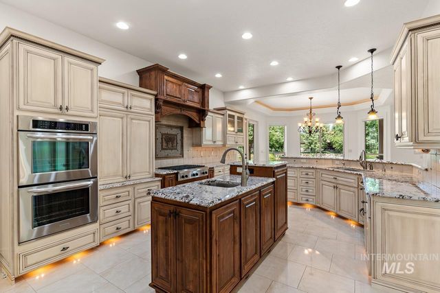 1046 W Sherington Dr., Eagle, ID 83616