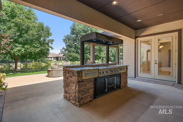 1046 W Sherington Dr., Eagle, ID 83616