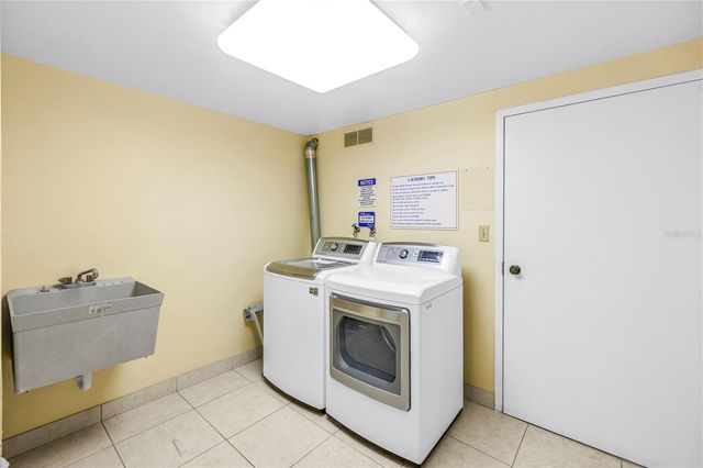 4900 BRITTANY DRIVE S 1209, St Petersburg, FL 33715