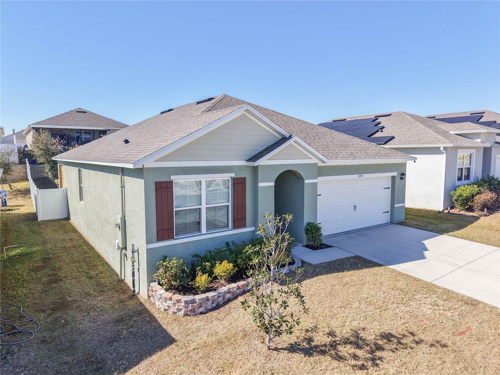 Image 20 of property listing at 1797 JUNEBERRY STREET, Clermont, FL 34715