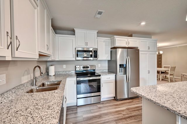 694 Crescent Landing, Walton, KY 41094