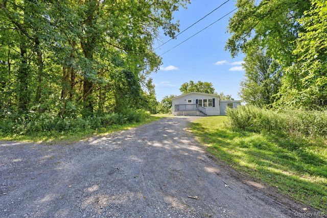 10 Spike Horn Road, Saugerties, NY 12477