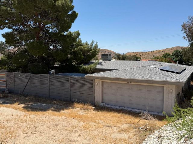 49027 Hibiscus Drive, Morongo Valley, CA 92256