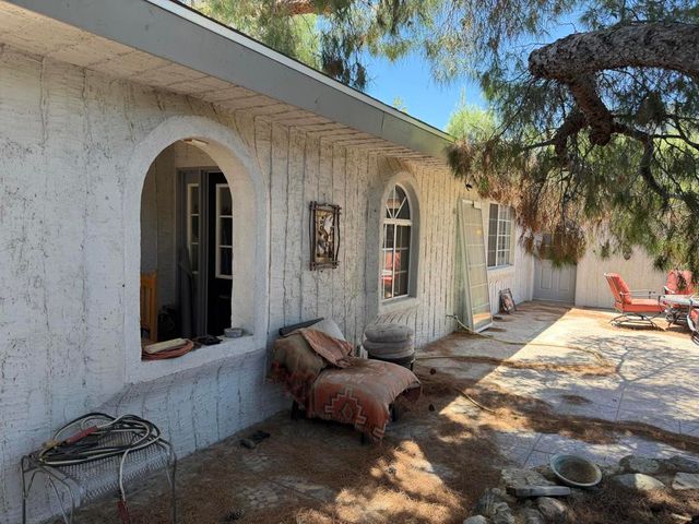 49027 Hibiscus Drive, Morongo Valley, CA 92256