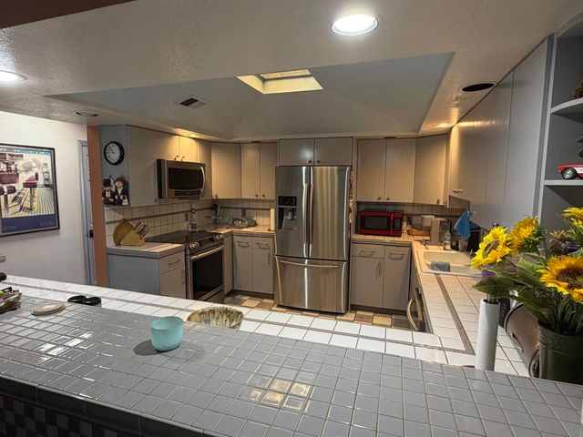 49027 Hibiscus Drive, Morongo Valley, CA 92256