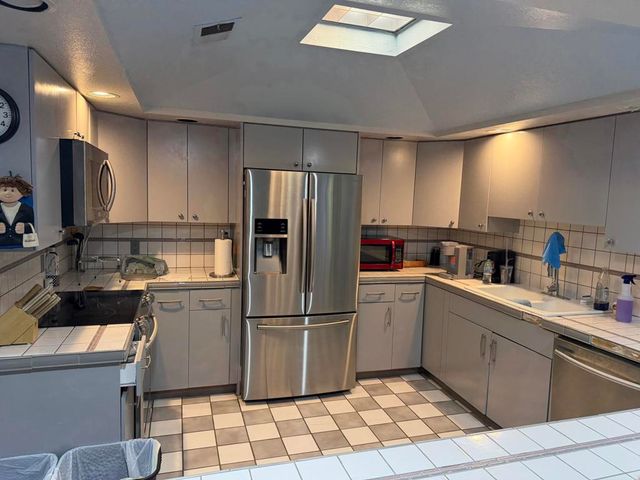 49027 Hibiscus Drive, Morongo Valley, CA 92256