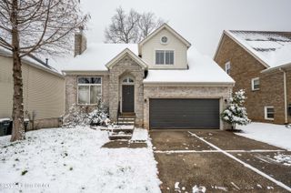 8705 Chelmer Ln, Louisville, KY 40220