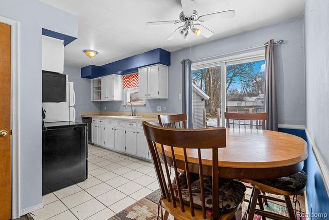 4277 Ashlawn Drive, Flint Charter Township, MI 48507