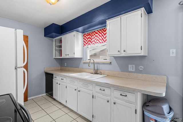 4277 Ashlawn Drive, Flint Charter Township, MI 48507