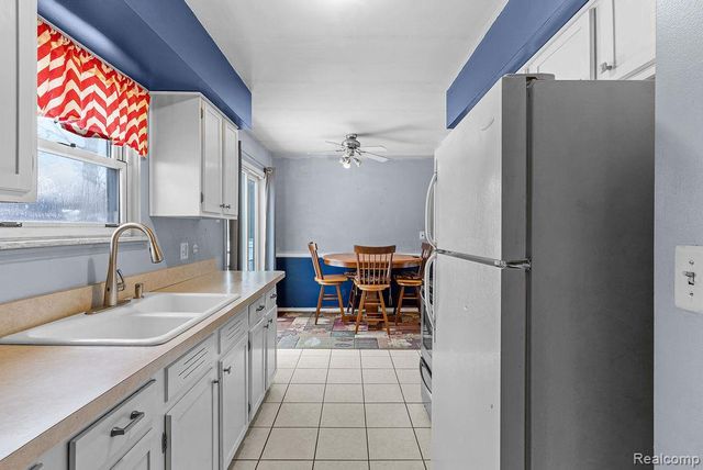 4277 Ashlawn Drive, Flint Charter Township, MI 48507