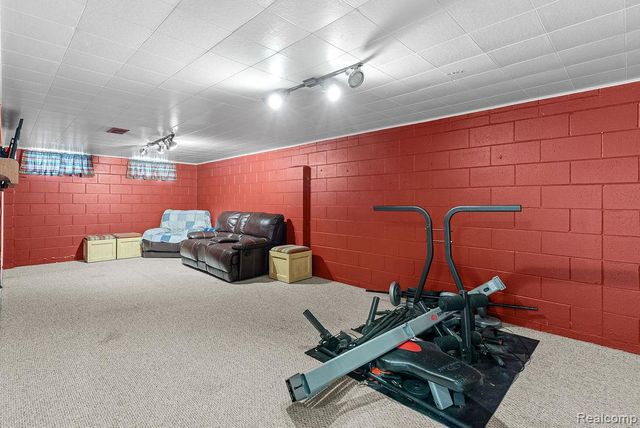 4277 Ashlawn Drive, Flint Charter Township, MI 48507