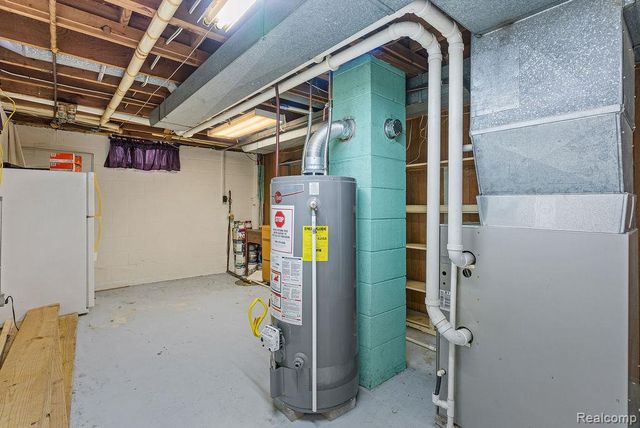 4277 Ashlawn Drive, Flint Charter Township, MI 48507