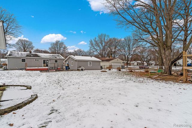 4277 Ashlawn Drive, Flint Charter Township, MI 48507