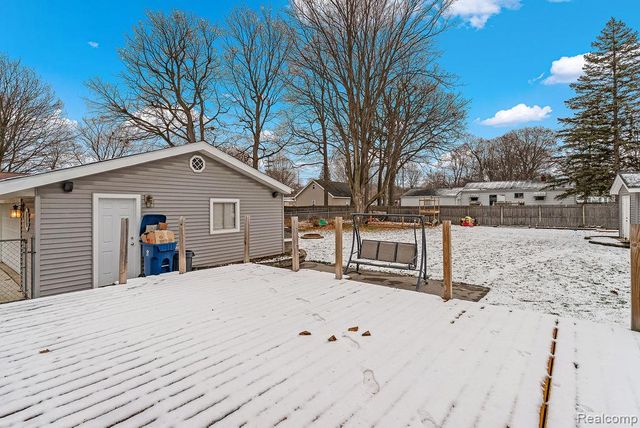 4277 Ashlawn Drive, Flint Charter Township, MI 48507