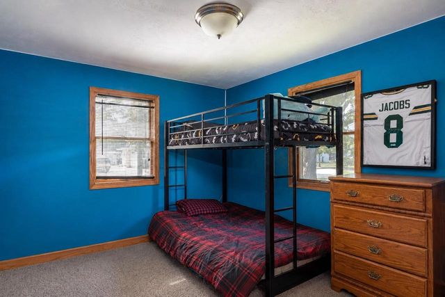 609 LINDA STREET, Combined Locks, WI 54113