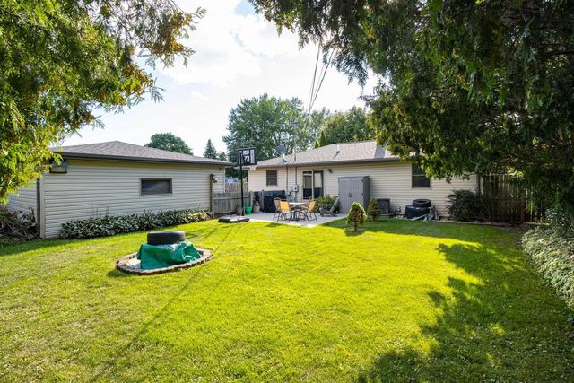 609 LINDA STREET, Combined Locks, WI 54113